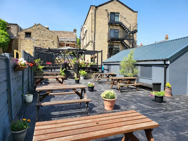 The Royal Bar & Grill