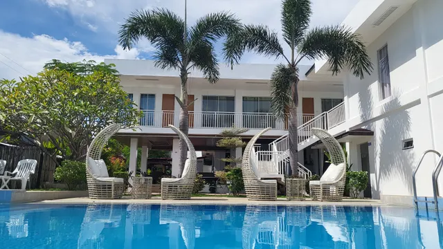 A Villas Resort & Restaurant