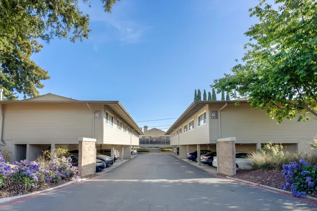 Magnolia Square Apartments