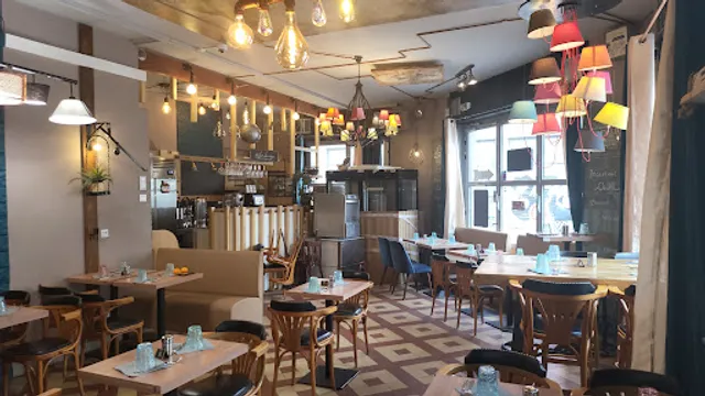 LA TABLÉE DE STÉ -Restaurant Lyon A.V.S