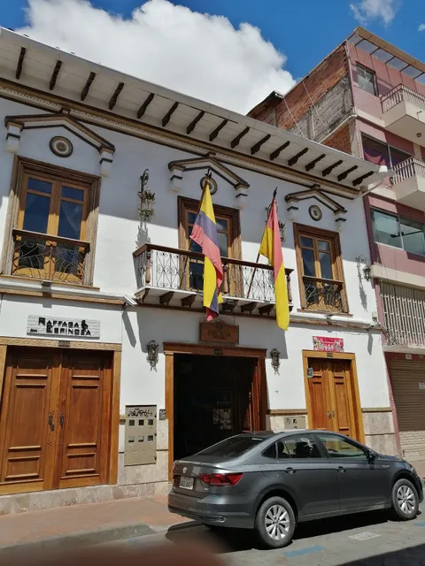 Felicia Hotel & Suites