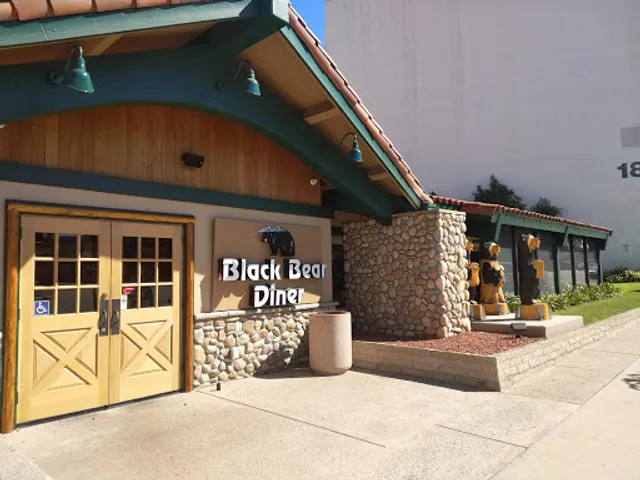 Black Bear Diner Tarzana