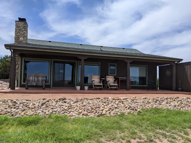 Maverick at Doves Rest Cabins