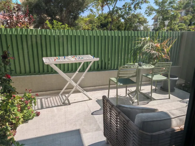 Memphis suites Kos center