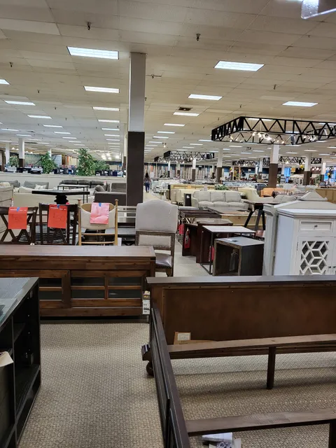 Newmarket South Shopping Center