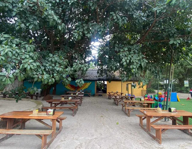 Mozambik Honeybear Greystone Park