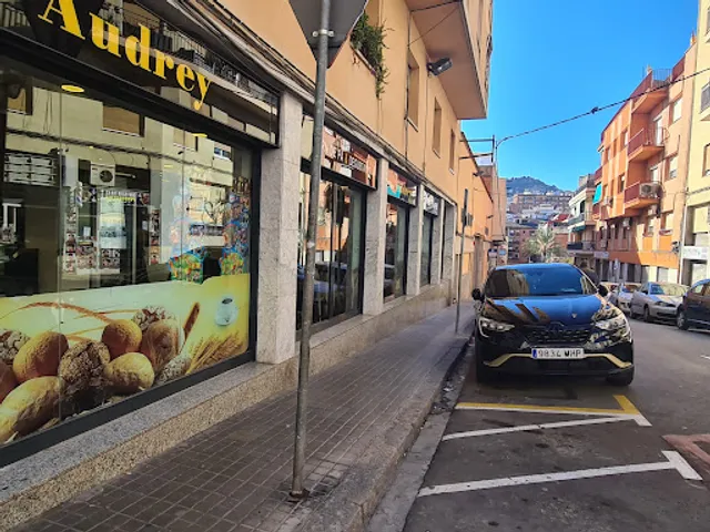 Audrey Bread & Coffe