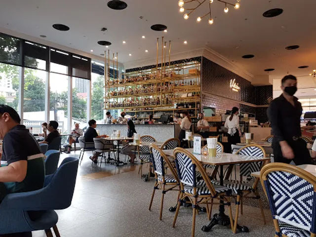 Victoria by Cocotte @ Emquartier