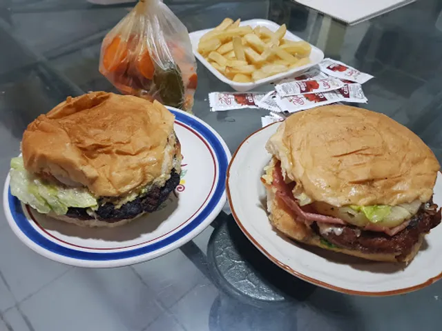 teo Burger, Suc. Canteras, Gpe.