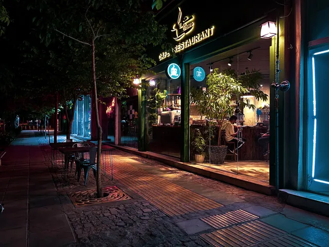 Green cafe & restaurant‌ کافه رستوران گرین