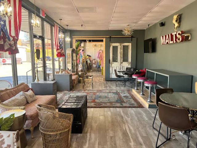 Farmhouse Coffee & Cream