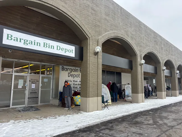 Fairborn Plaza Shopping Center