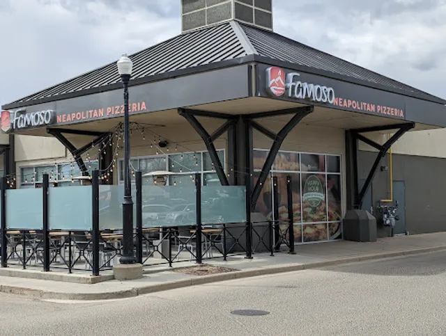 Famoso Italian Pizzeria - Red Deer