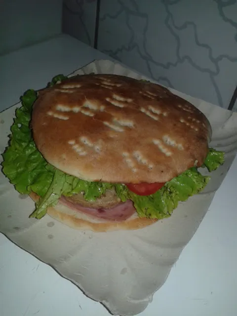 Pizzaria e Esfiharia Tropicalia