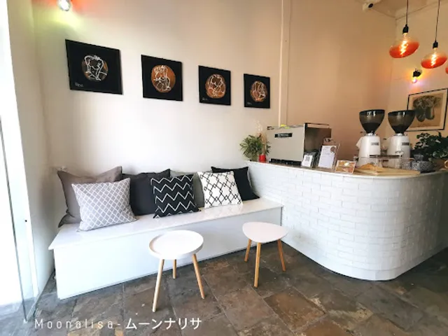 MoonaLisa Cafe