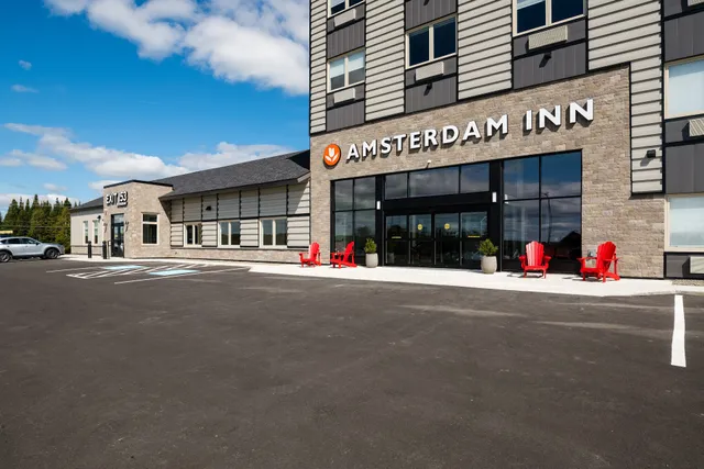 Amsterdam Inn & Suites, Ascend Hotel Collection