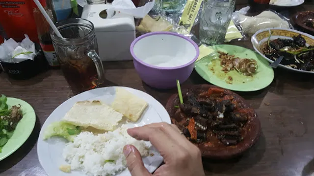 Spesial Belut Surabaya H. Poer