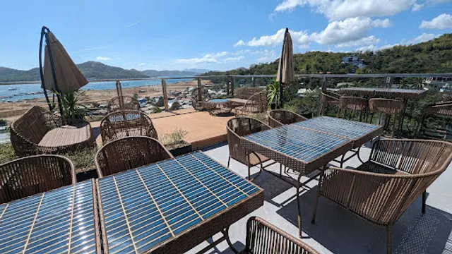 Lutgardo’s Restaurant and Sunset Bar