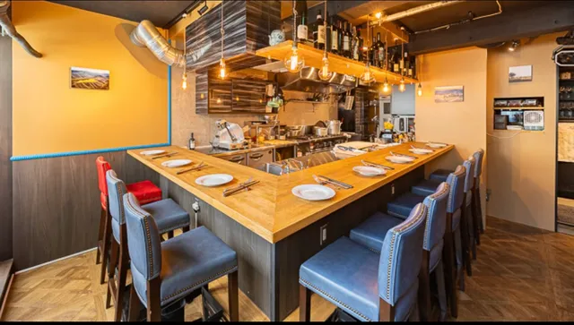 California Wine & Italian Blue