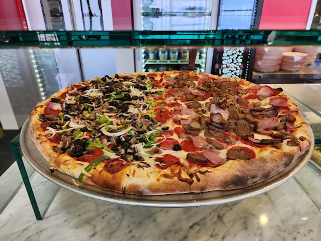 Napoli Pizza & Restaurant (Blue Diamond/Rainbow)