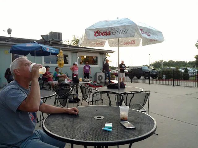 The Sandlots of Salem Lakes | Burgers, Brew and Baseball