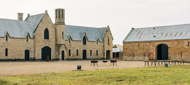 LARK Distillery, Pontville