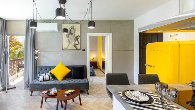 CASTLE HOLIDAY APARTMENTS