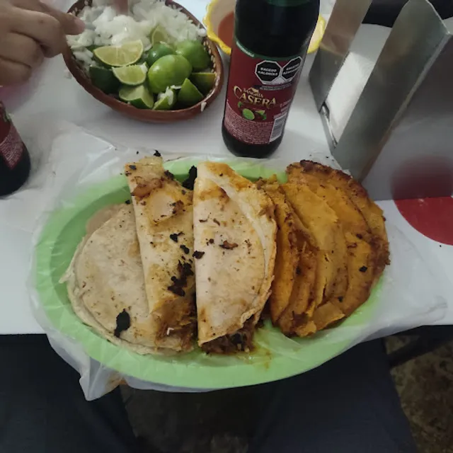 Barbacoa Martín y familia