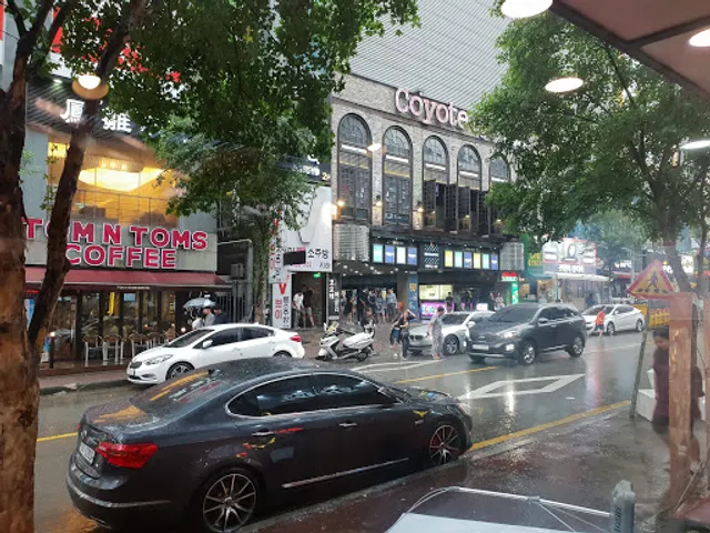 놀부보쌈족발 상무점