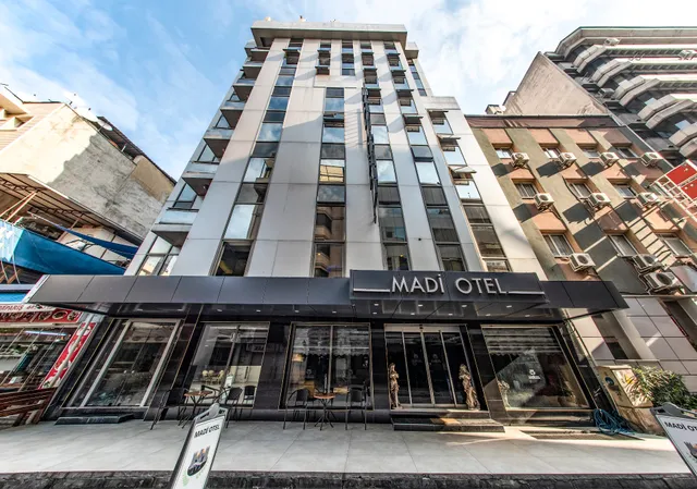 Madi Otel izmir