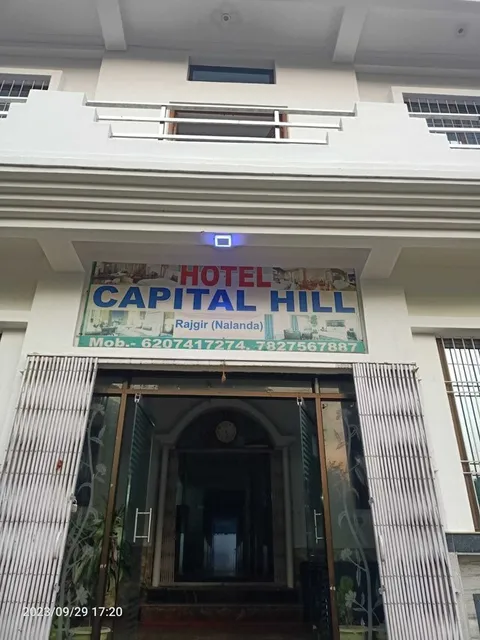 OYO Flagship Hotel Capital Hill