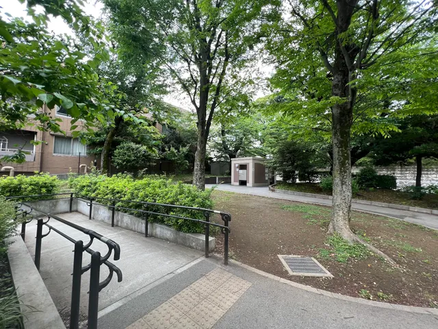 Setagaya Municipal Nenokami Park