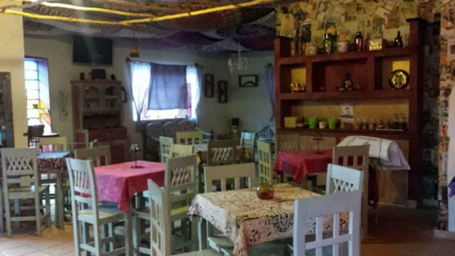 Buena Vibra Quillabamba "Trattoria-pizza-pub"