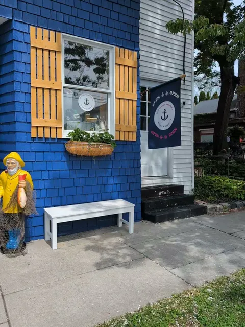 Lake Ontario Gift Shop 2