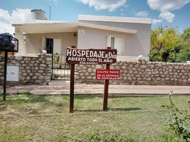 Mis Abuelos Departamentos por día, hospedaje económico. Estamos en barrio centro a 4 cuadras de la plaza.