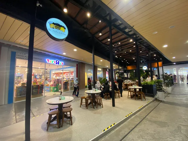 Ali, Muthu & Ah Hock @ Shah Alam