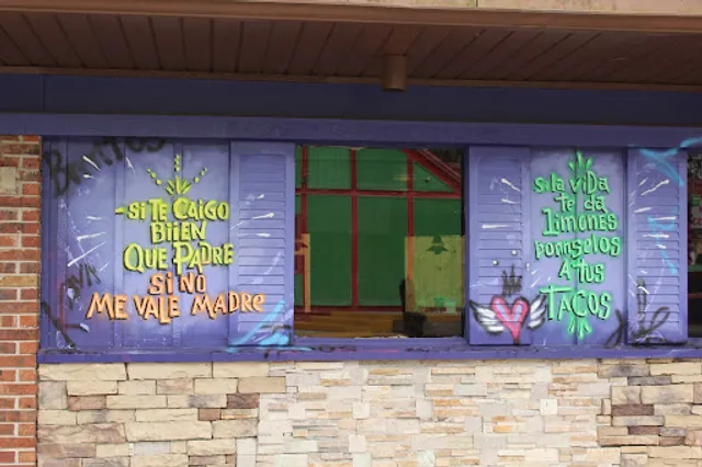 Que Padre Mexican Restaurant