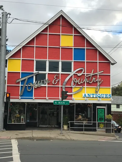 Town & Country Antiques