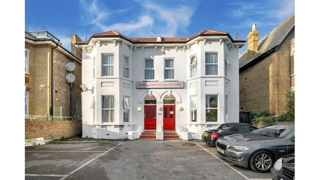 Flexistay Addiscombe Aparthotel