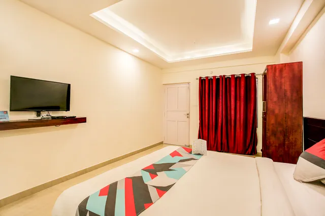 FabExpress Pinpoint Inn