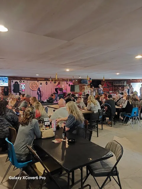 Robyn's Nest Bar and Grill