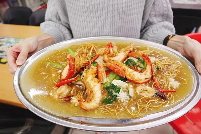 Fish Town Raw Shrimp Restaurant