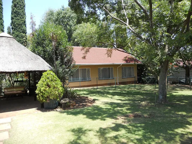 Homestead Lake Cottage