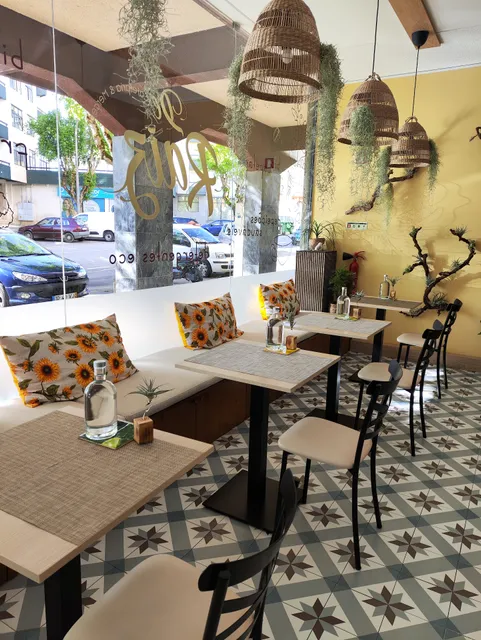 De Raiz - Cafetaria & Mercearia