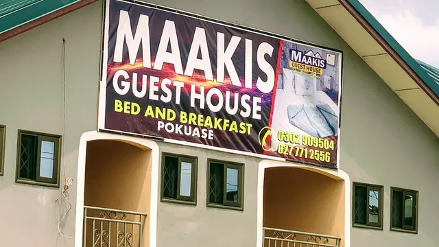 Maakis Guest House