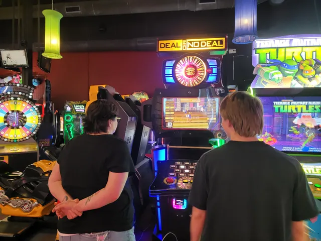 The Boulevard Surprise Pointe