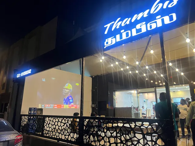 Thambis Restaurant & Cafe