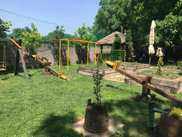 Petlov Salaš - Prenoćište / Rooms