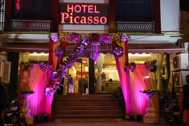 Hotel Picasso - Paschim Vihar