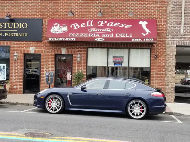 Bell Paese Deli Pizzeria and Trattoria